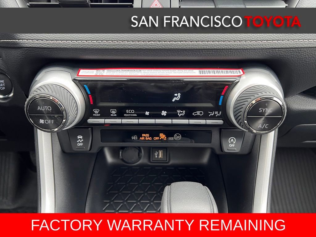 Used 2025 Toyota RAV4 XLE AWD/4WD image 27