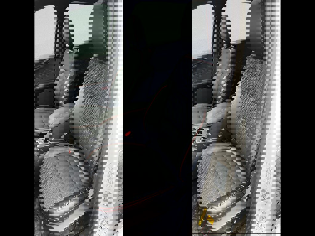 Used 2024 Ford Escape ST-Line Select w/ Tech Pack #2 image 12