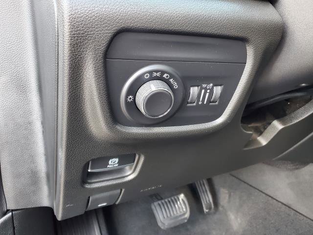 Used 2022 Jeep Grand Cherokee Altitude image 9