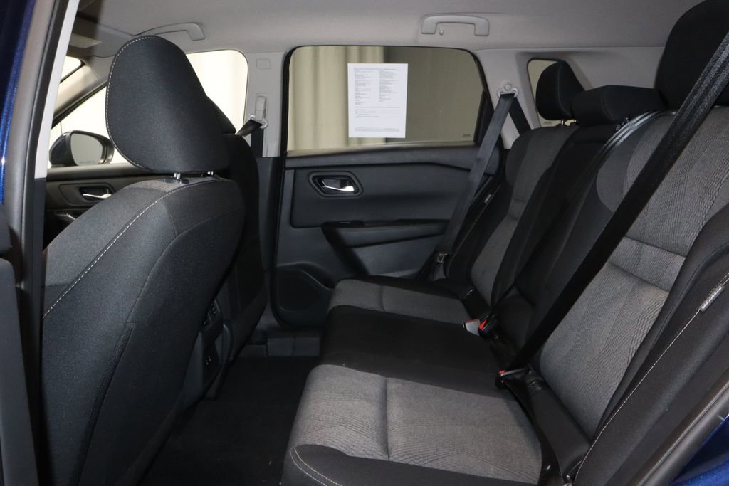 Certified 2025 Nissan Rogue SV AWD/4WD image 22