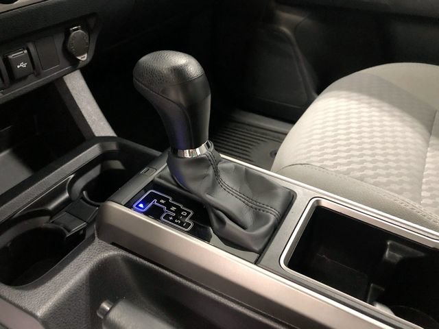 Used 2022 Toyota Tacoma SR5 AWD/4WD image 24