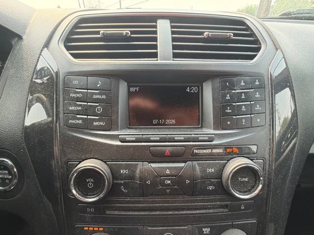 Used 2017 Ford Explorer XLT AWD/4WD image 26