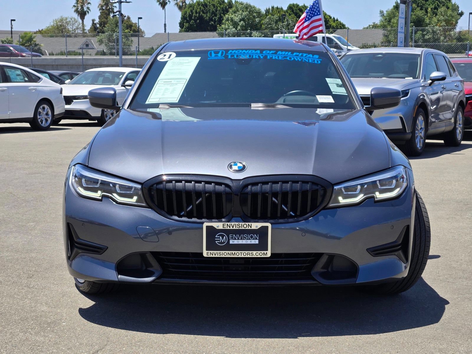 Used 2021 BMW 330i Sedan w/ Premium Package RWD image 2