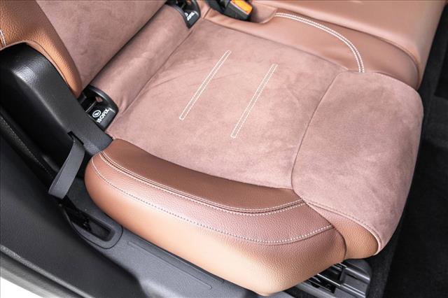 Certified 2026 Mercedes-Benz GLB 250 4MATIC image 29