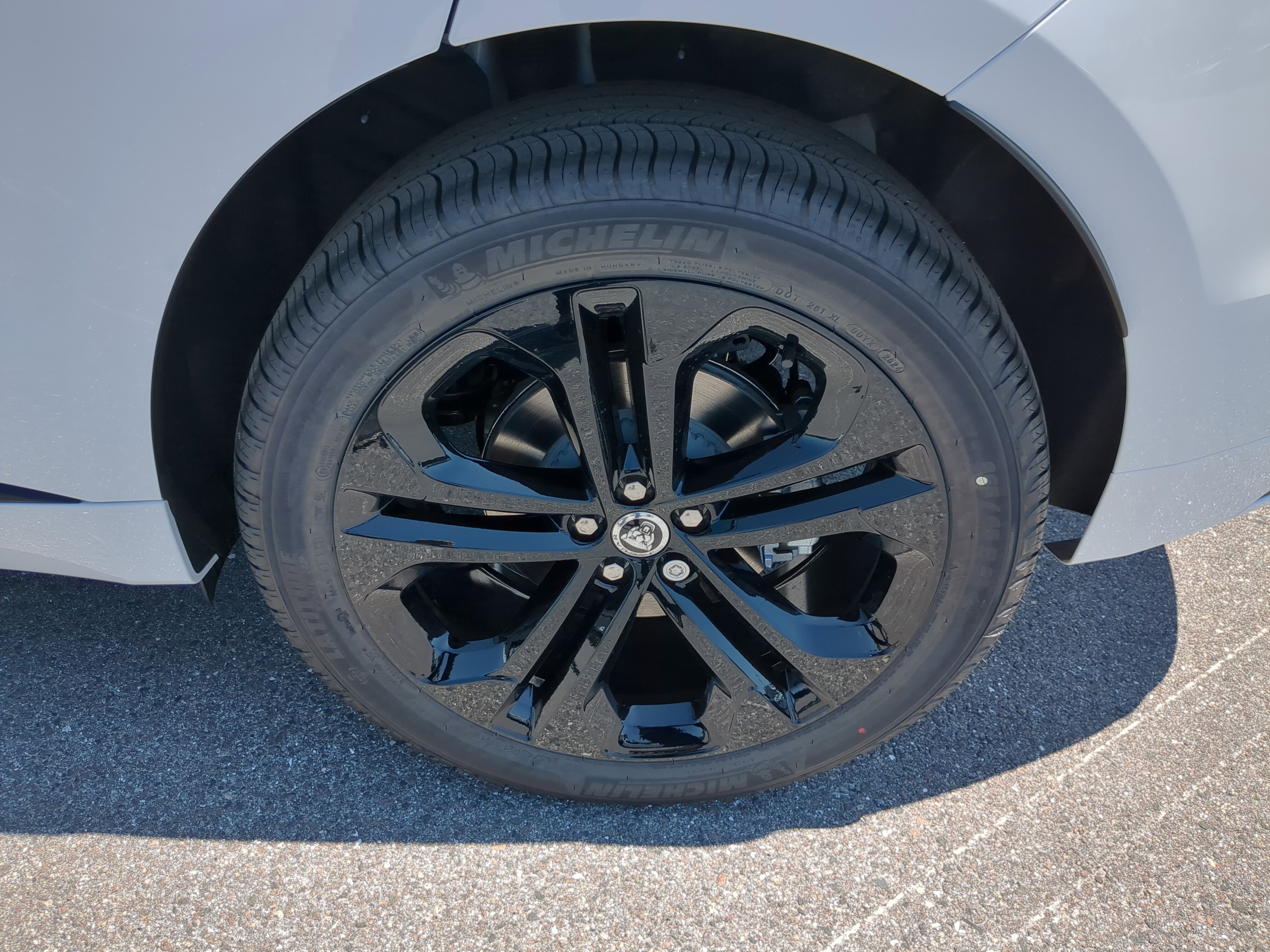 New 2026 Jaguar F-PACE R-Dynamic S image 33