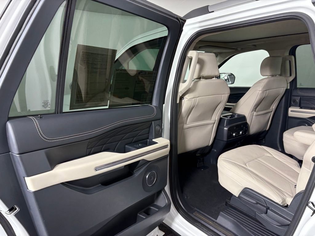 Certified 2024 Ford Expedition Max Platinum image 29