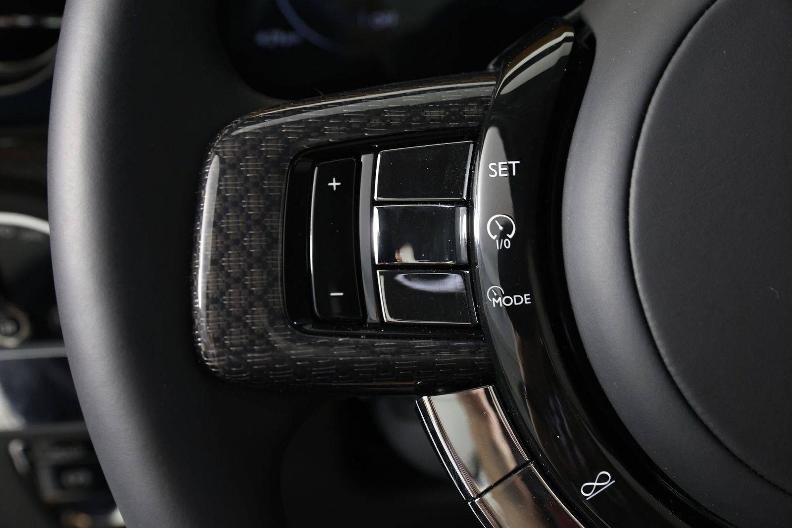 New 2025 Rolls-Royce Spectre Black Badge image 14