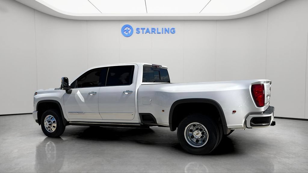 Certified 2024 Chevrolet Silverado 3500 High Country w/ High Country Premium Package AWD/4WD image 5