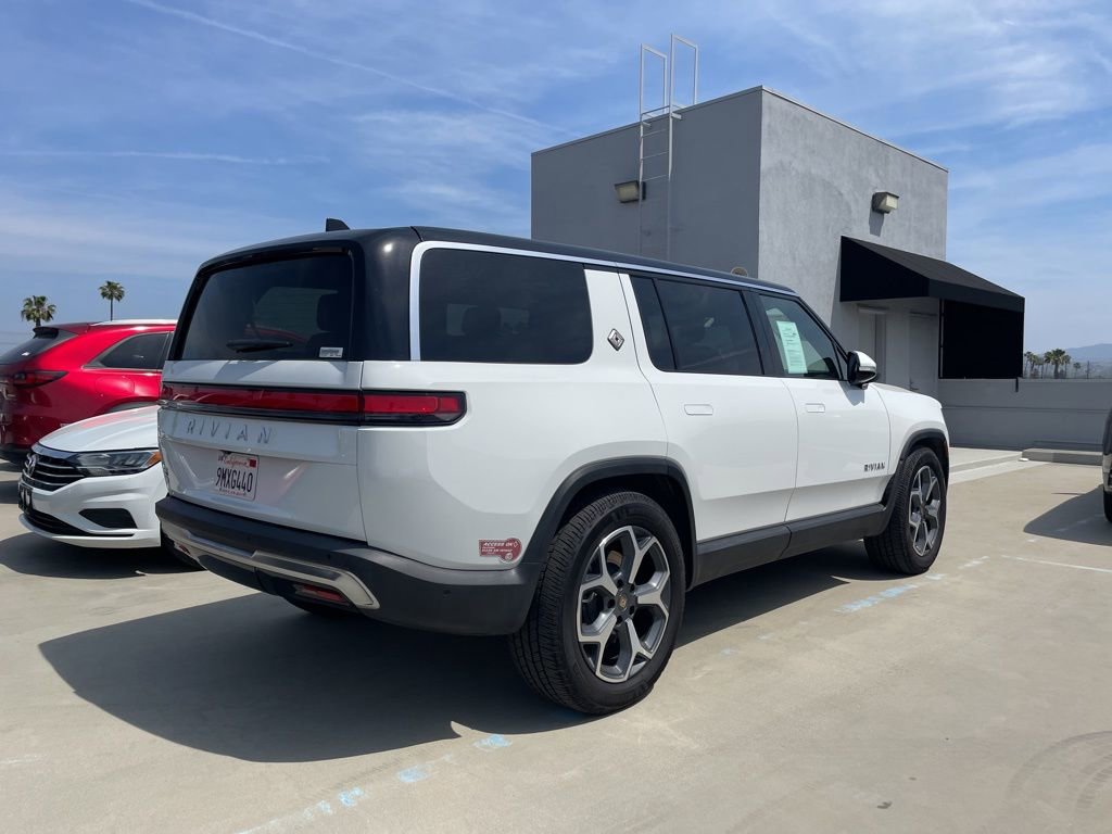 Used 2024 Rivian R1S Adventure image 2