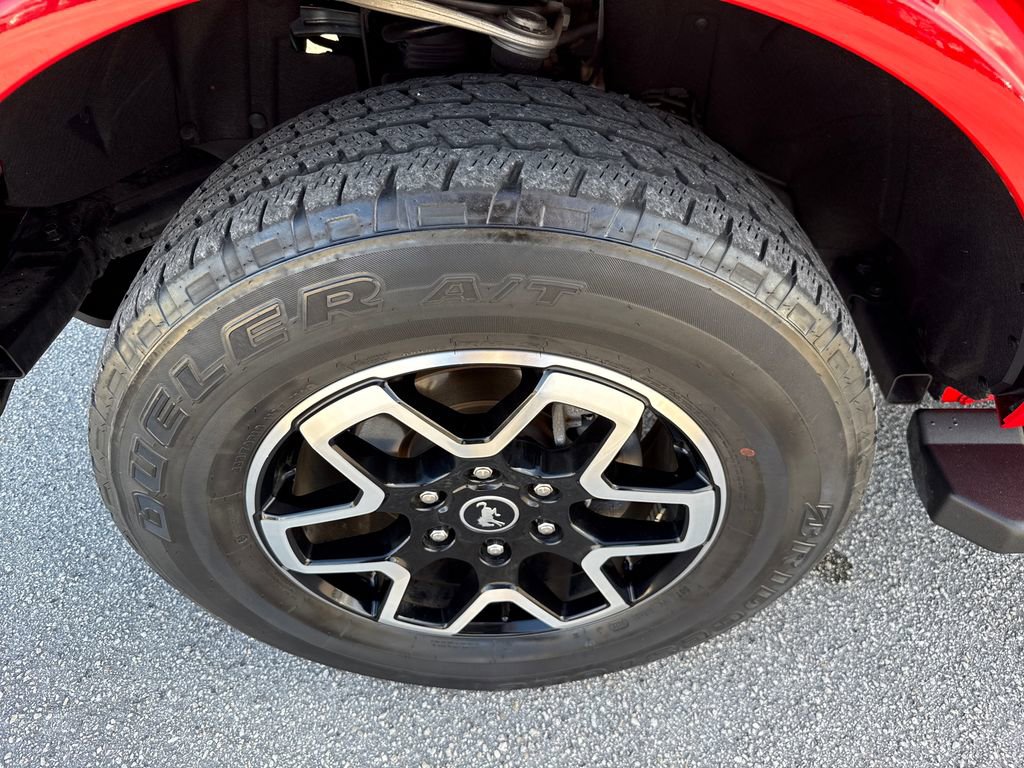 Used 2023 Ford Bronco Outer Banks image 11
