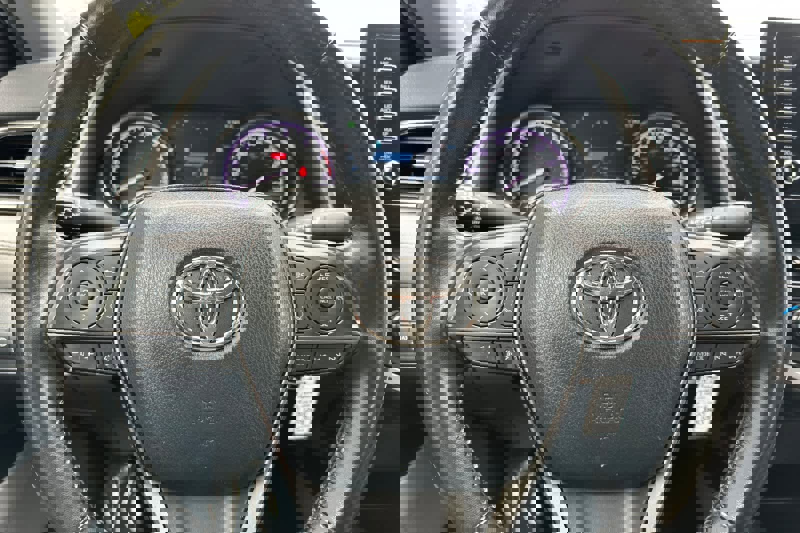 Used 2023 Toyota Camry SE image 22