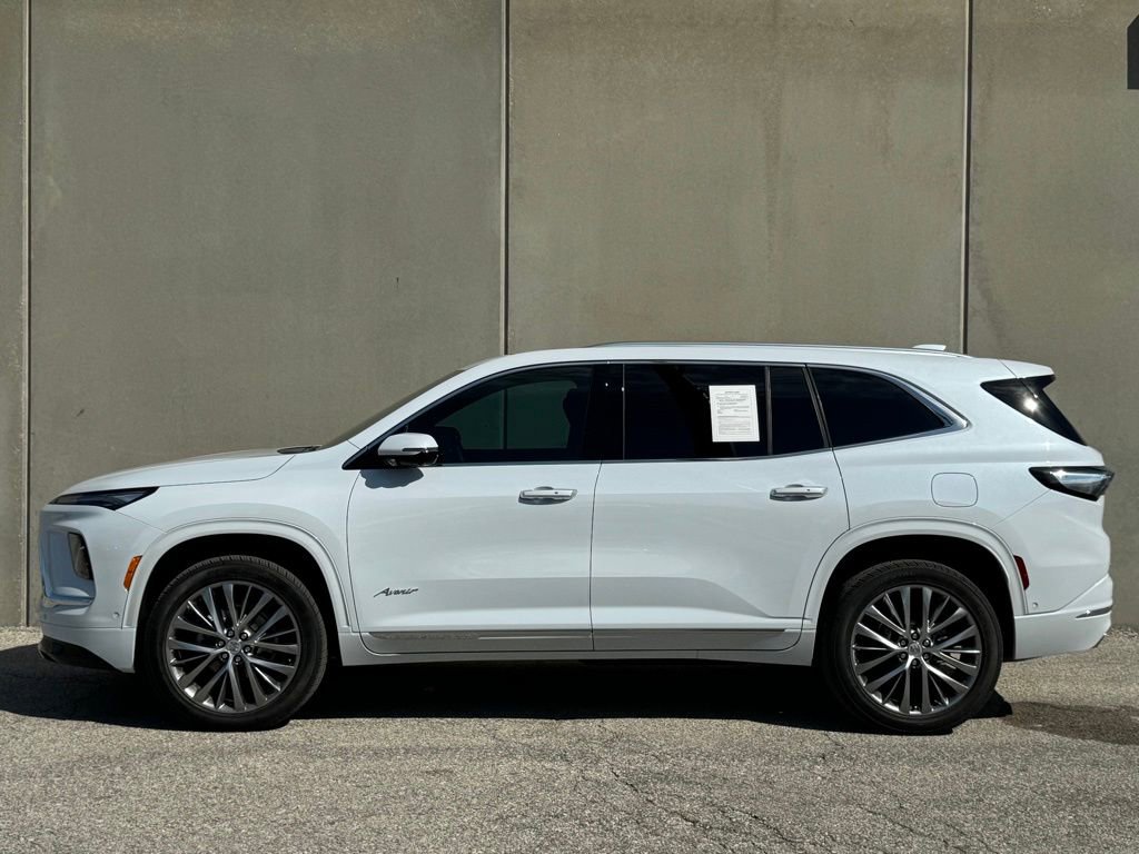Used 2026 Buick Enclave Avenir w/ Super Cruise Package image 37