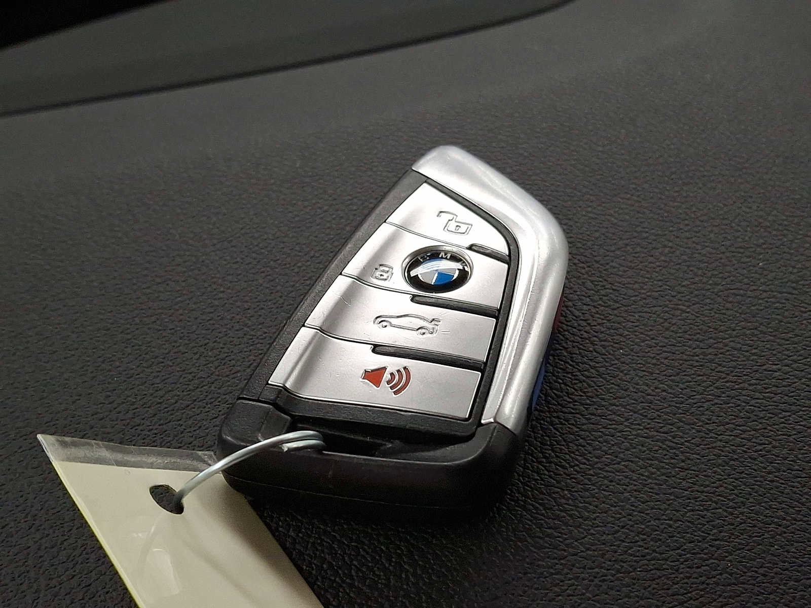 Used 2022 BMW X6 xDrive40i w/ Executive Package image 25