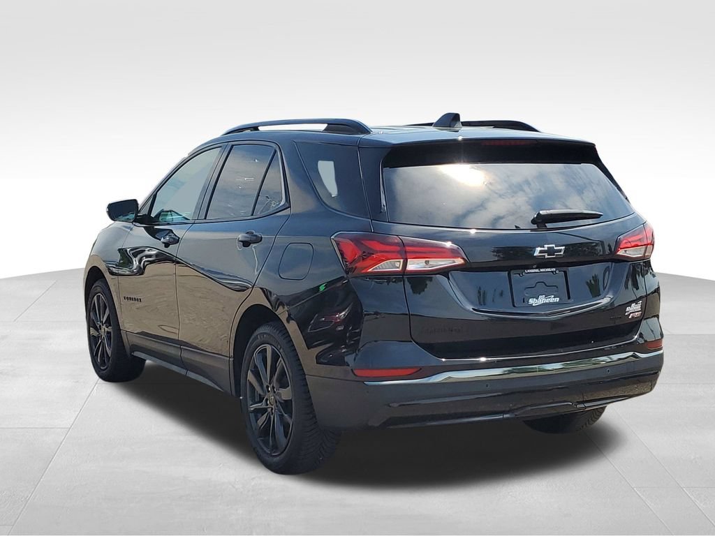 Certified 2022 Chevrolet Equinox RS w/ RS Leather Package AWD/4WD image 4