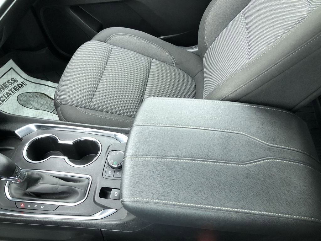 Used 2023 Chevrolet Traverse LT w/ LPO, Floor Liner Package AWD/4WD image 27