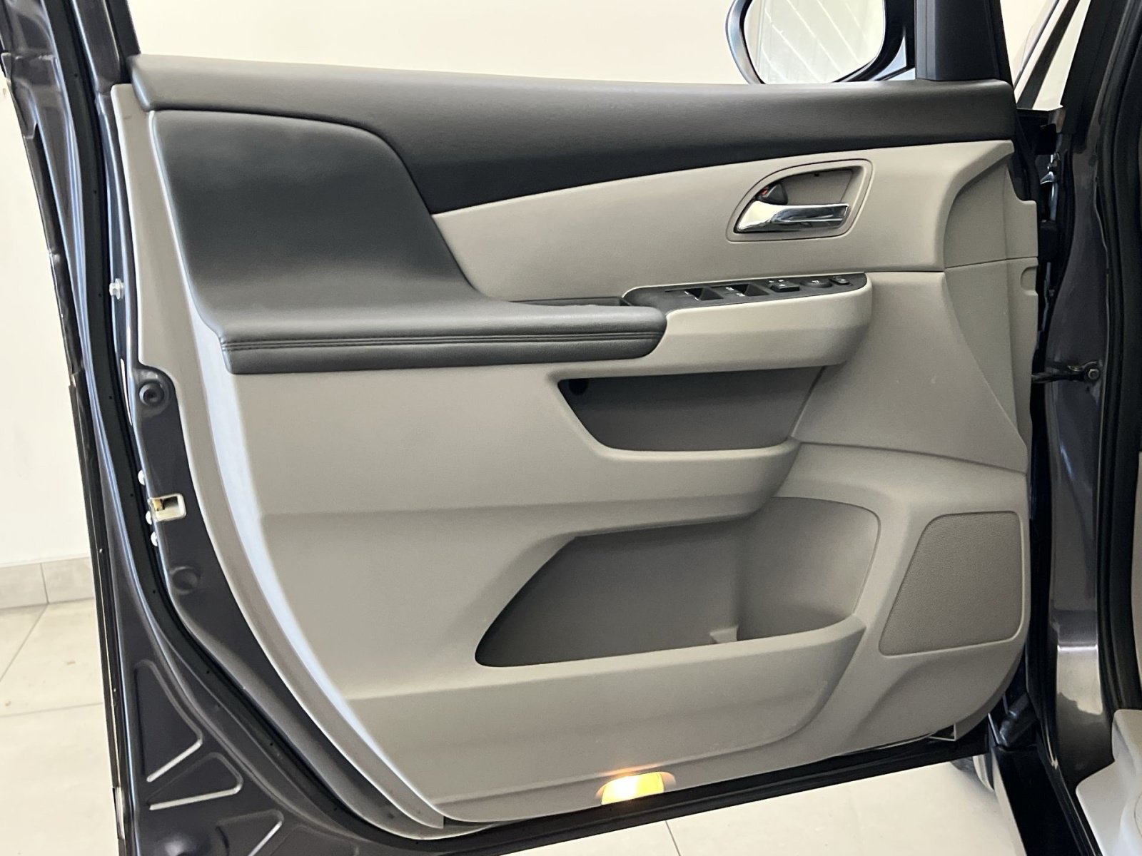 Used 2016 Honda Odyssey SE image 39