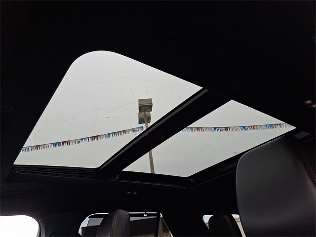 Used 2025 Ford Explorer ST image 13