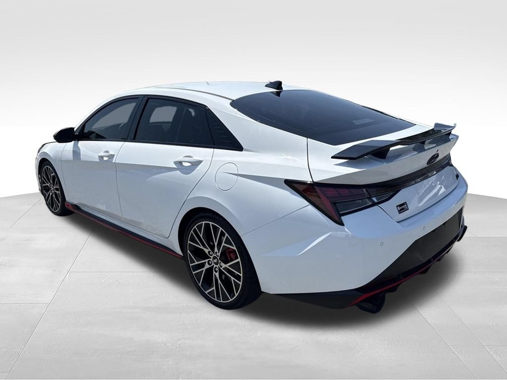 Used 2022 Hyundai Elantra N FWD image 3