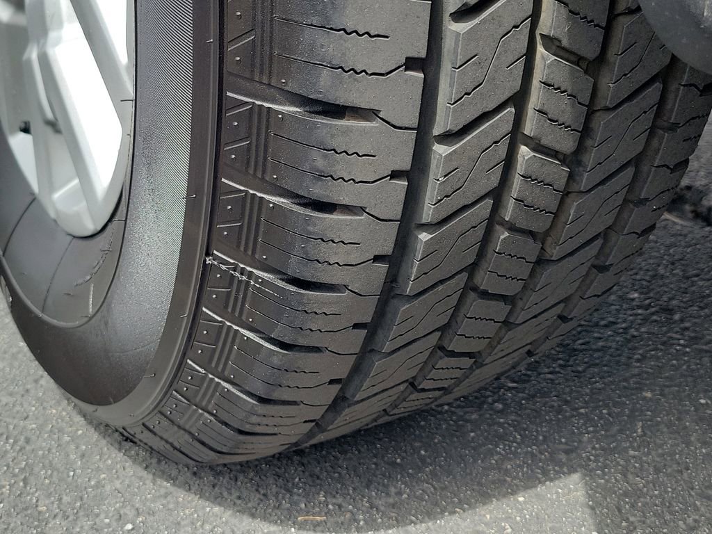 Used 2023 Nissan Frontier SV w/ SV Convenience Package image 28