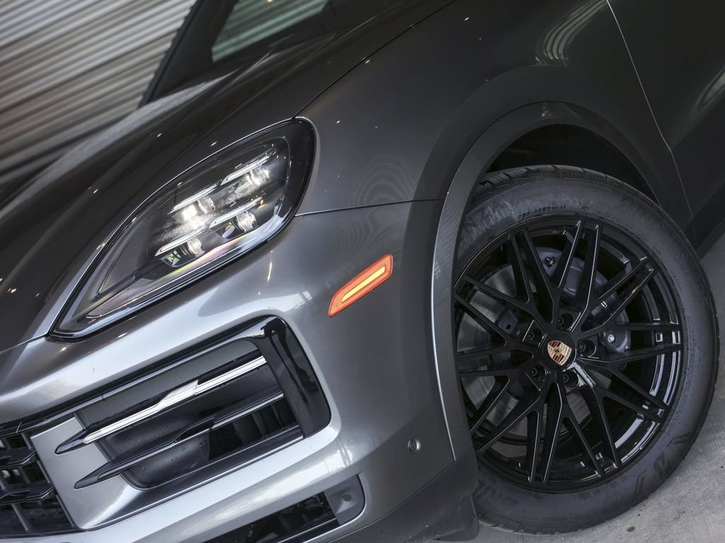 New 2026 Porsche Cayenne AWD/4WD image 12