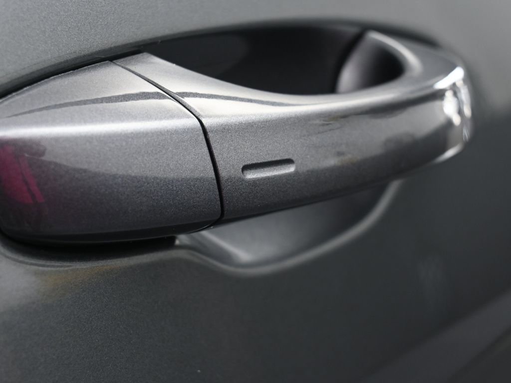 Used 2022 Volkswagen Atlas Cross Sport SE w/ Black Wheel Package image 43