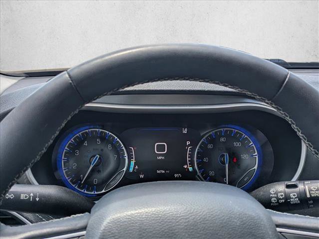 Used 2022 Chrysler Pacifica Touring-L AWD/4WD image 11