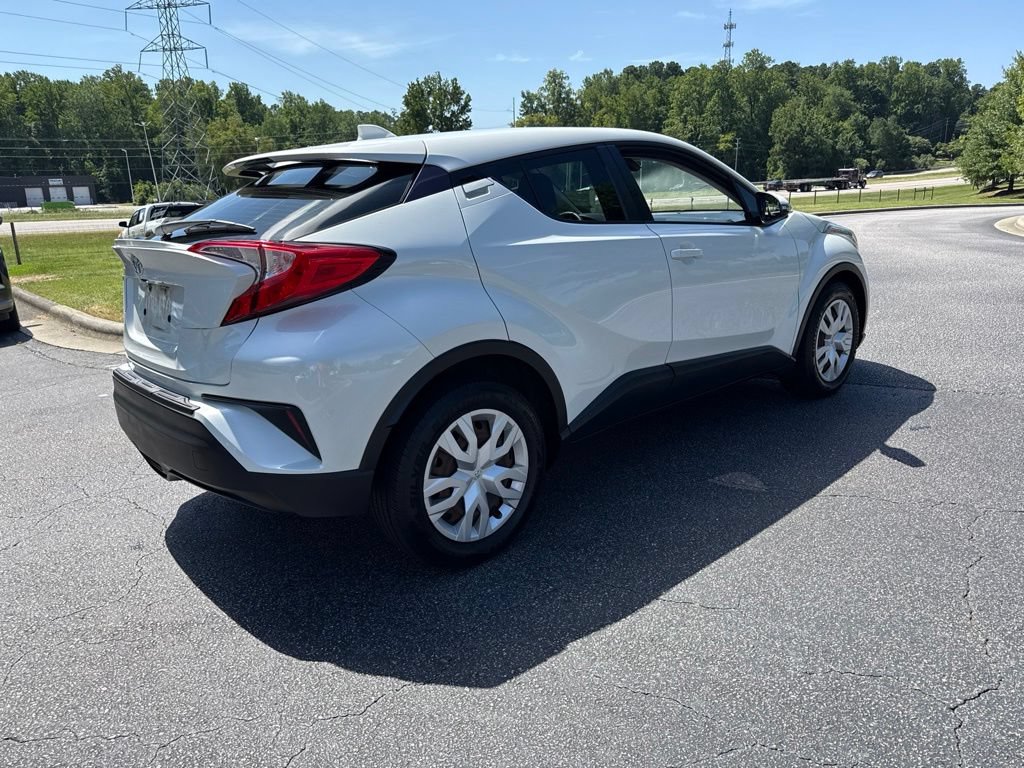 Used 2021 Toyota C-HR LE FWD image 5