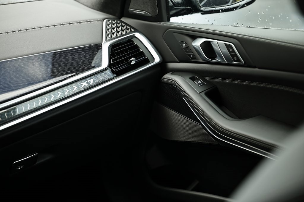 New 2026 BMW X7 xDrive40i w/ M Sport Package image 29