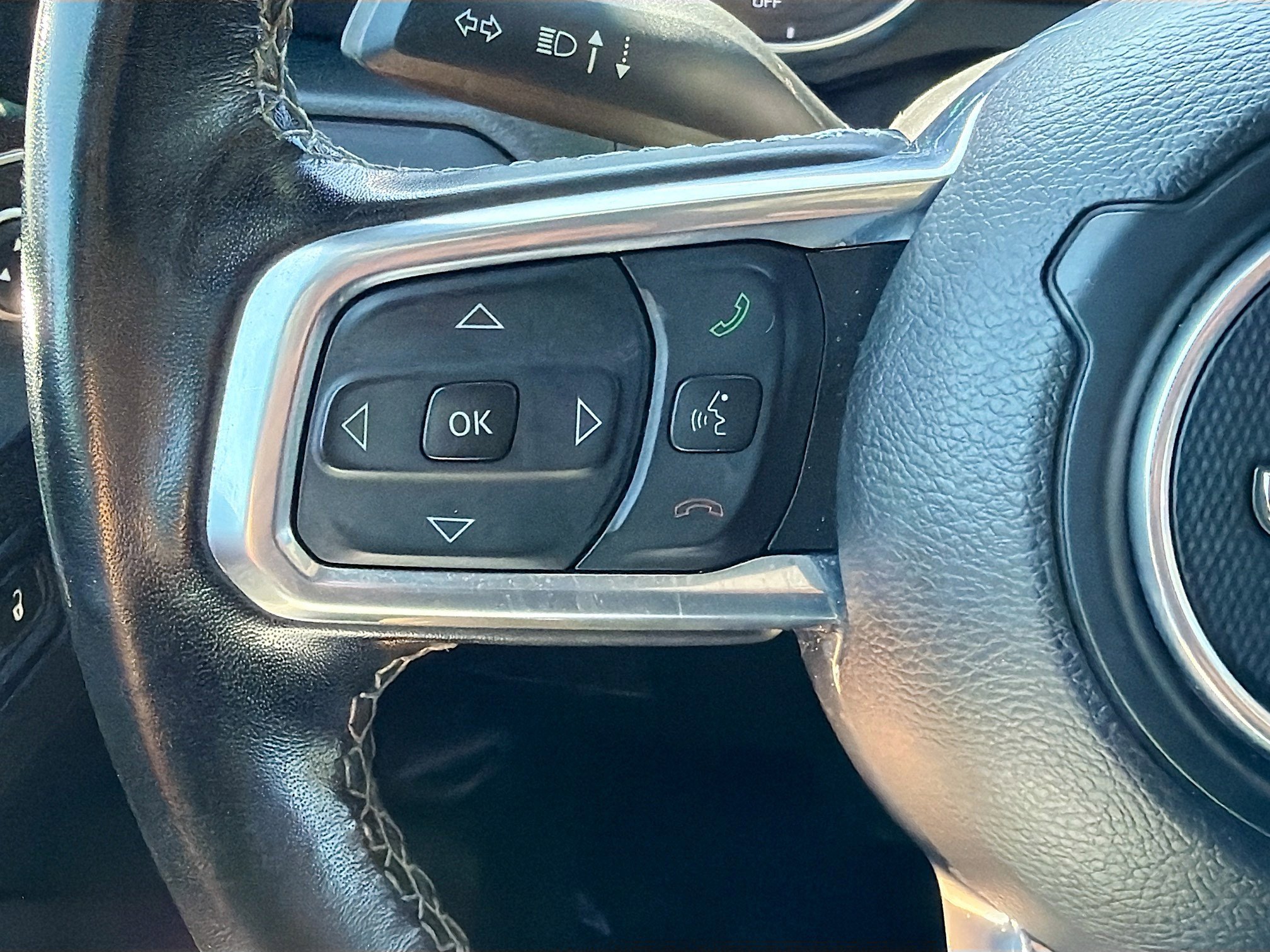 Used 2023 Jeep Wrangler Sahara w/ Cold Weather Group image 34