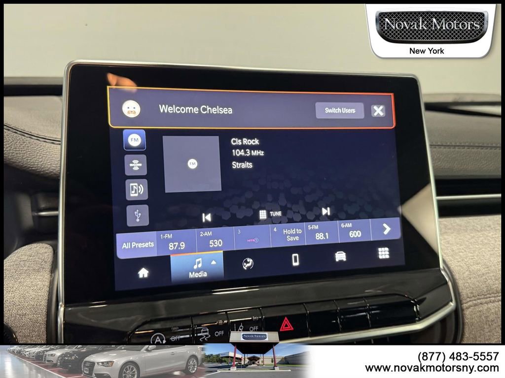 Used 2023 Jeep Compass Latitude w/ Sun and Sound Group image 23