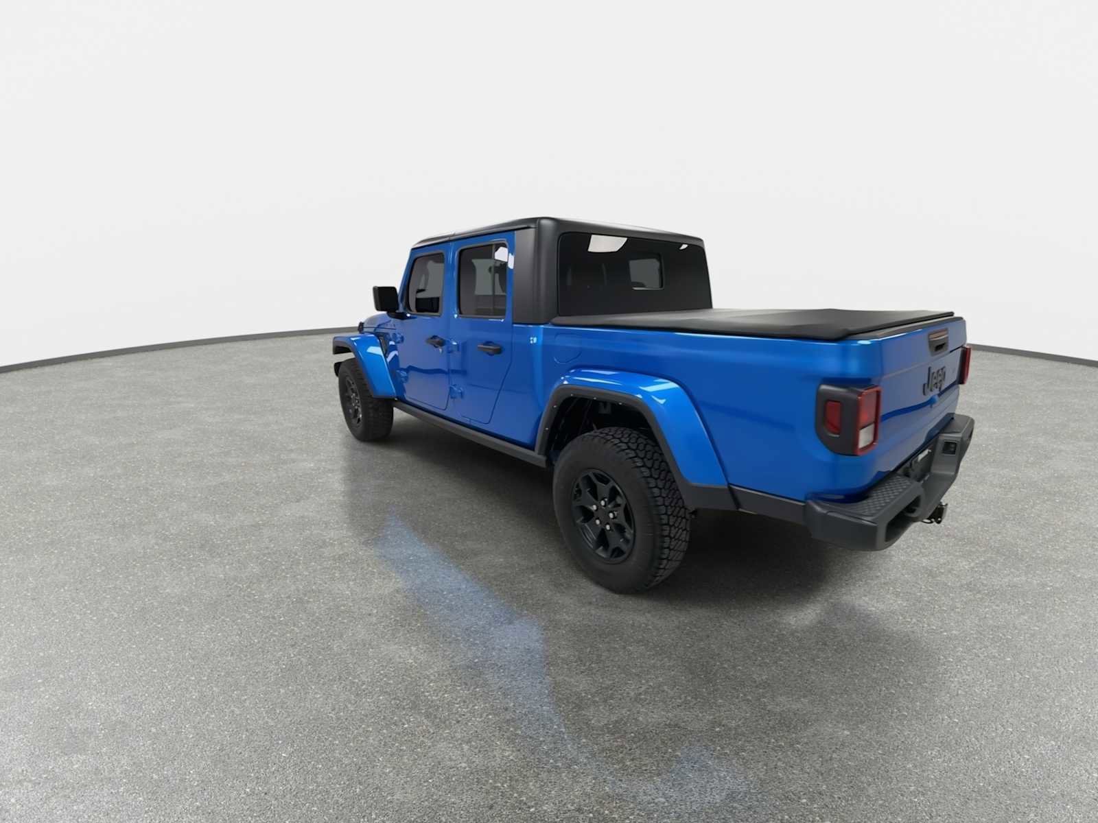 Used 2022 Jeep Gladiator Sport image 7