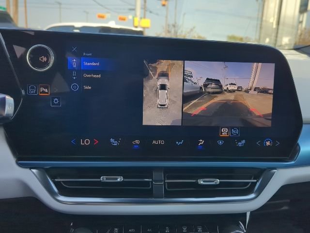 New 2026 Chevrolet Equinox EV LT image 21