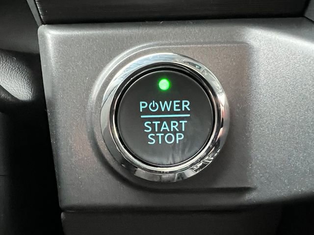 New 2025 Ford F150 Lightning XLT image 21