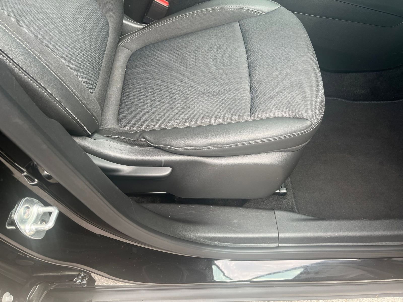 Used 2025 Buick Encore GX Preferred FWD image 25