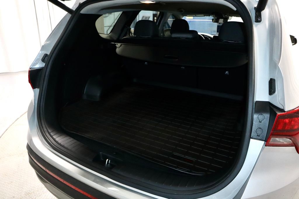 Certified 2023 Hyundai Santa Fe SEL w/ Cargo Package AWD/4WD image 16