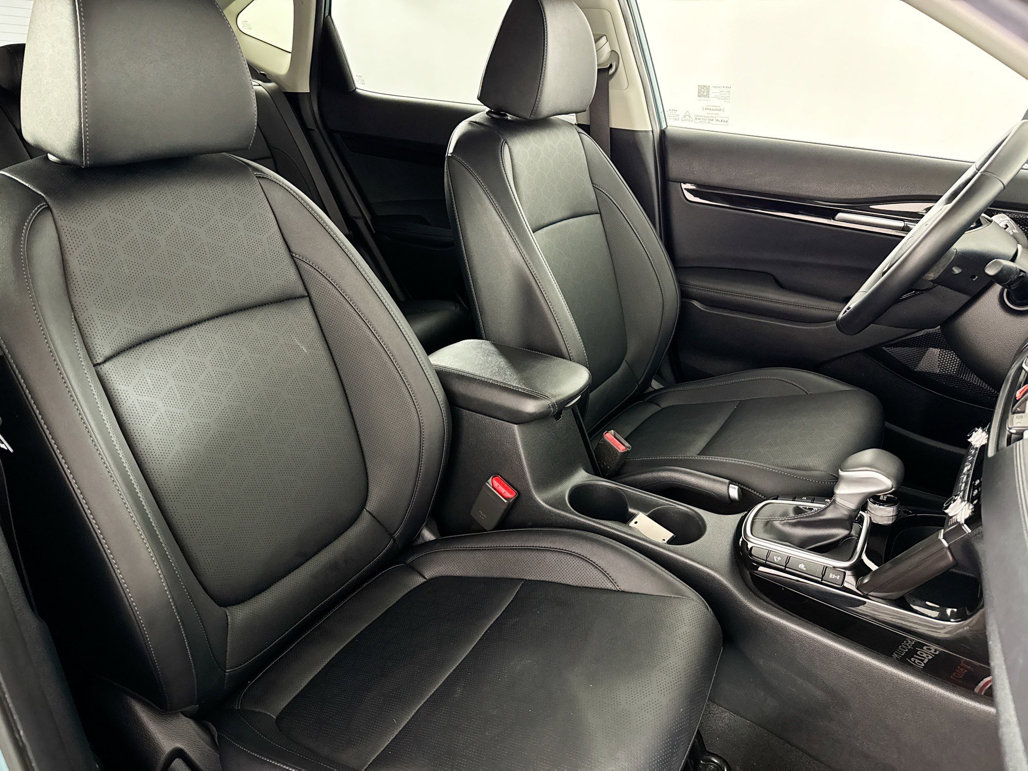 Used 2024 Kia Seltos EX image 35