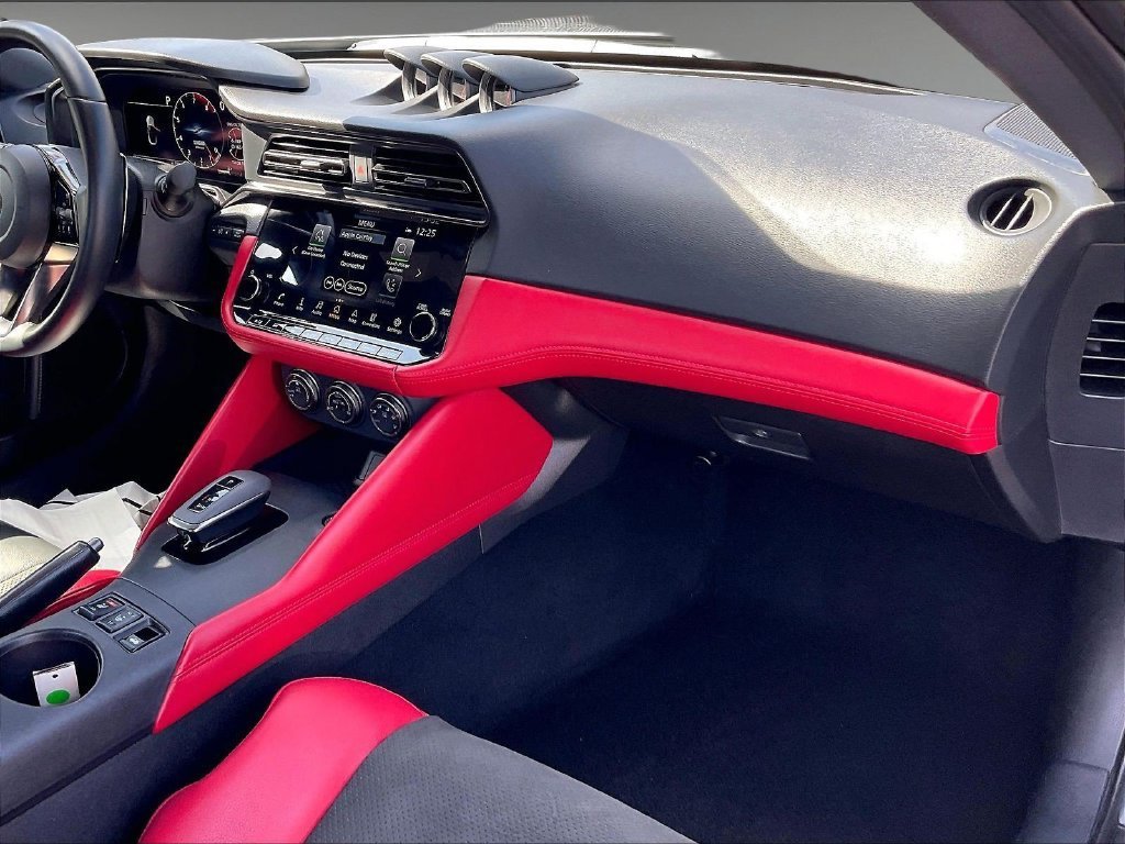 Used 2024 Nissan Z Performance w/ Floor Mat Package RWD image 14