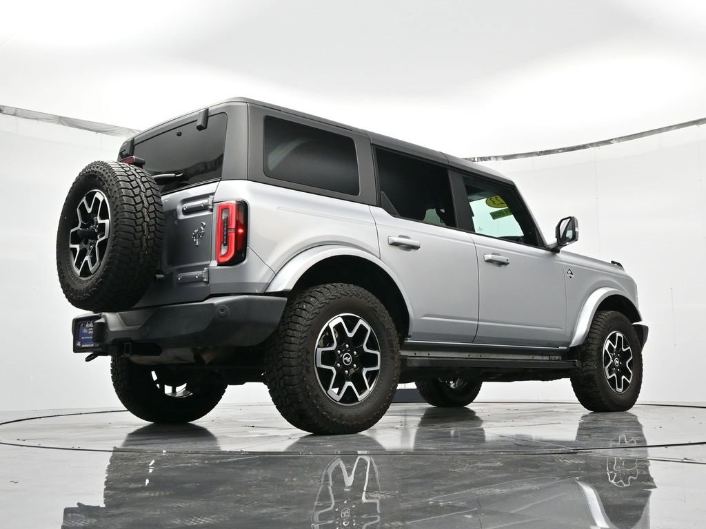 Used 2023 Ford Bronco Outer Banks image 39