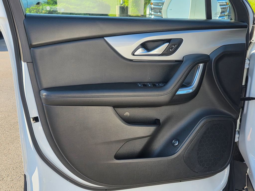 Used 2020 Chevrolet Blazer LT image 12