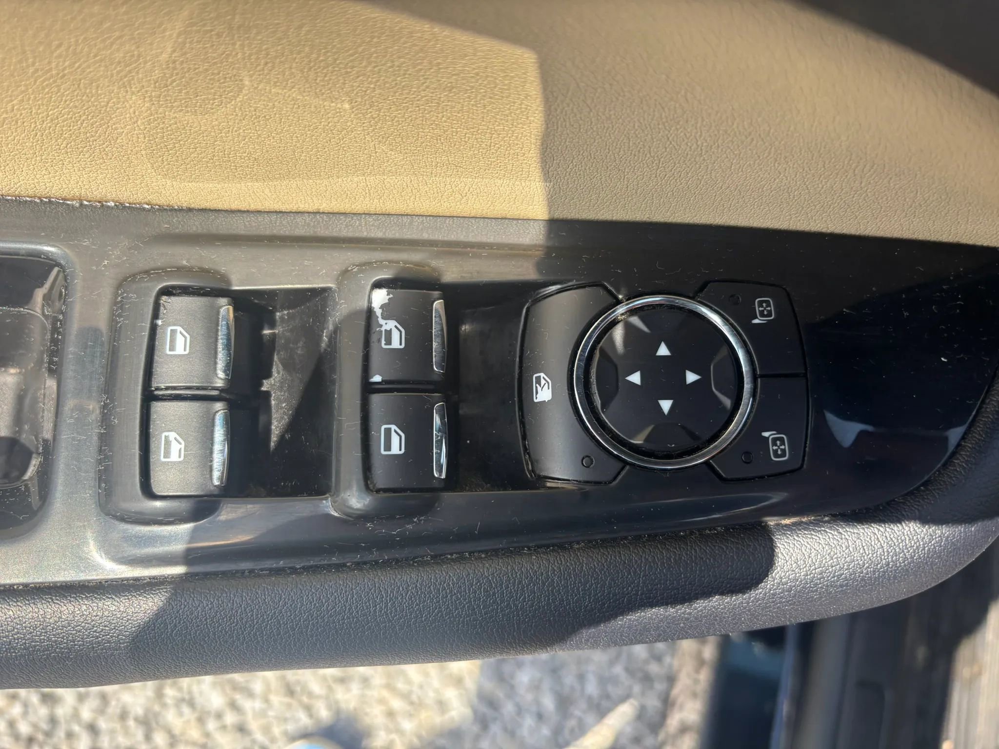 Used 2018 Ford Edge SEL w/ Equipment Group 201A AWD/4WD image 18