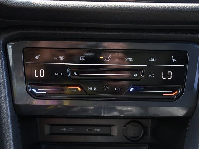 Used 2023 Volkswagen Tiguan SE image 28