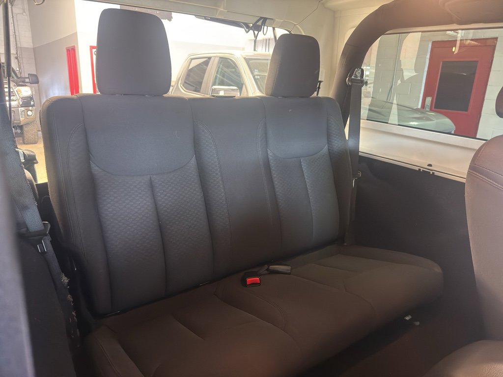 Used 2018 Jeep Wrangler Sport image 25