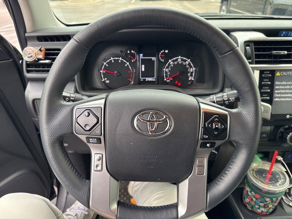 Used 2022 Toyota 4Runner SR5 Premium image 18