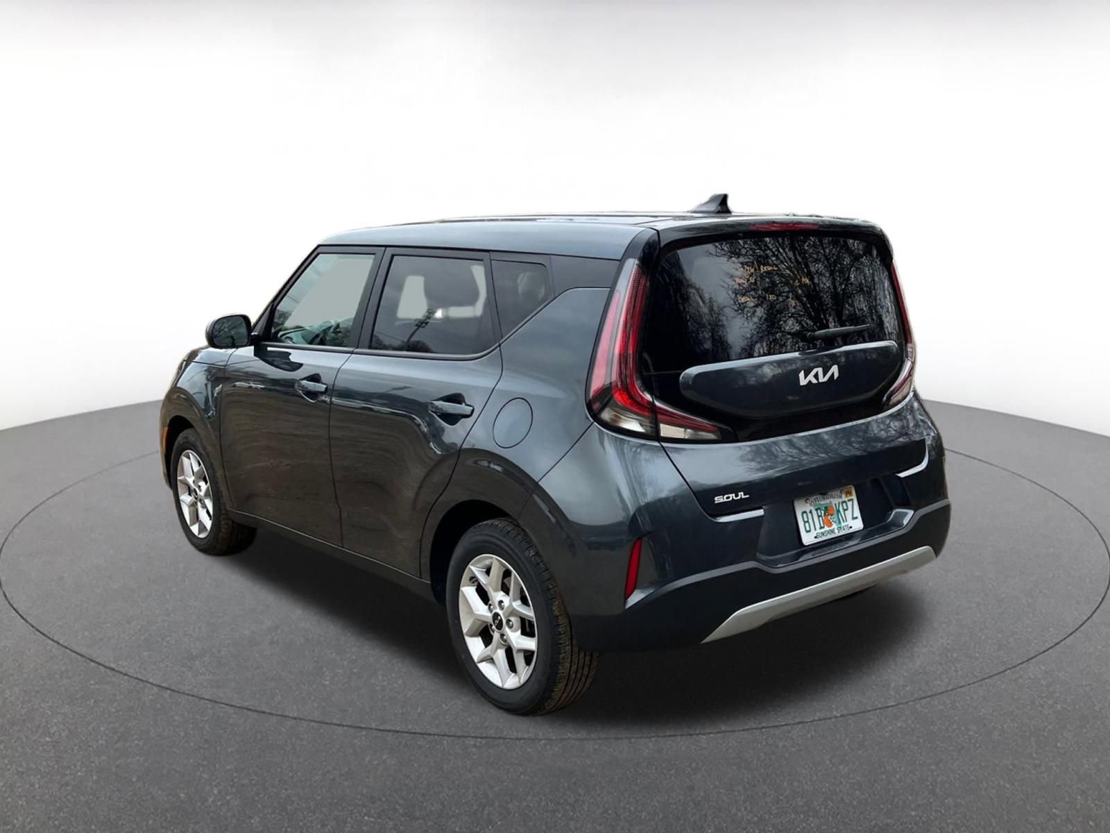 Used 2025 Kia Soul LX w/ LX Technology Package image 11