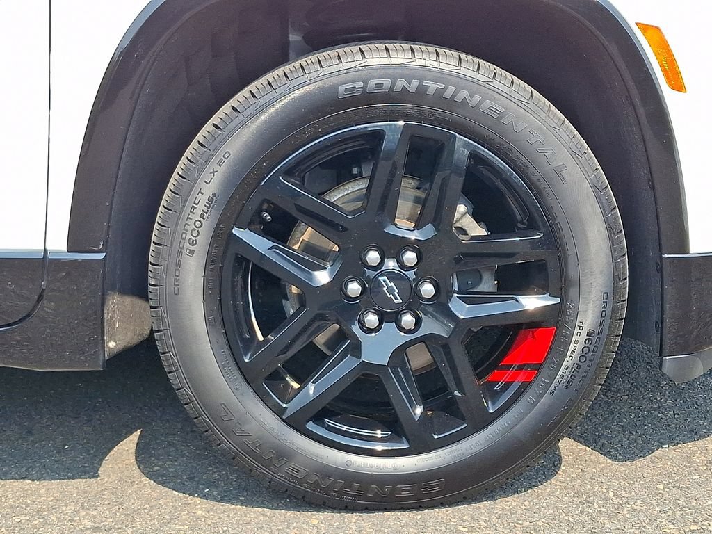 Used 2023 Chevrolet Traverse Premier w/ Redline Edition AWD/4WD image 8