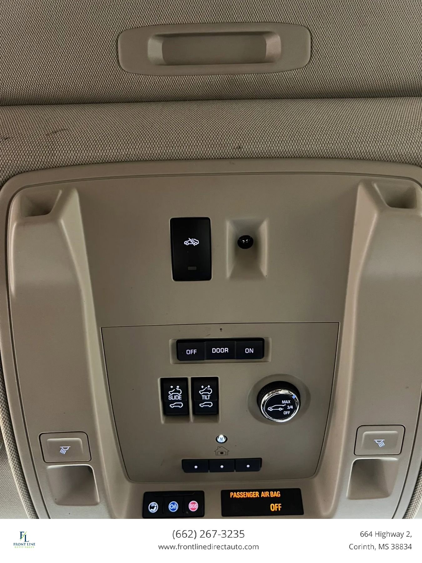 Used 2018 Cadillac Escalade Premium Luxury AWD/4WD image 17