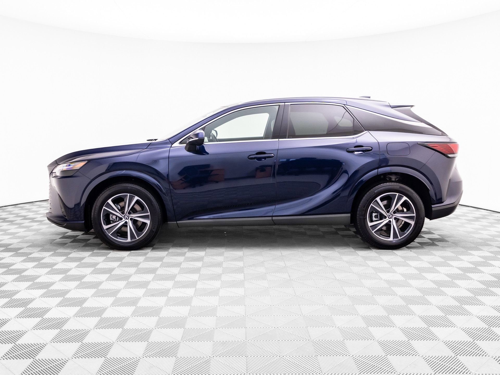 Used 2024 Lexus RX 350 Premium w/ Accessory Package (Z1) AWD/4WD image 2