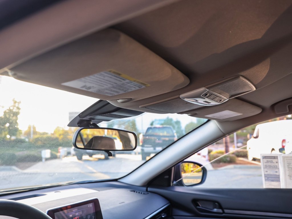 Used 2025 Nissan Altima 2.5 S image 13