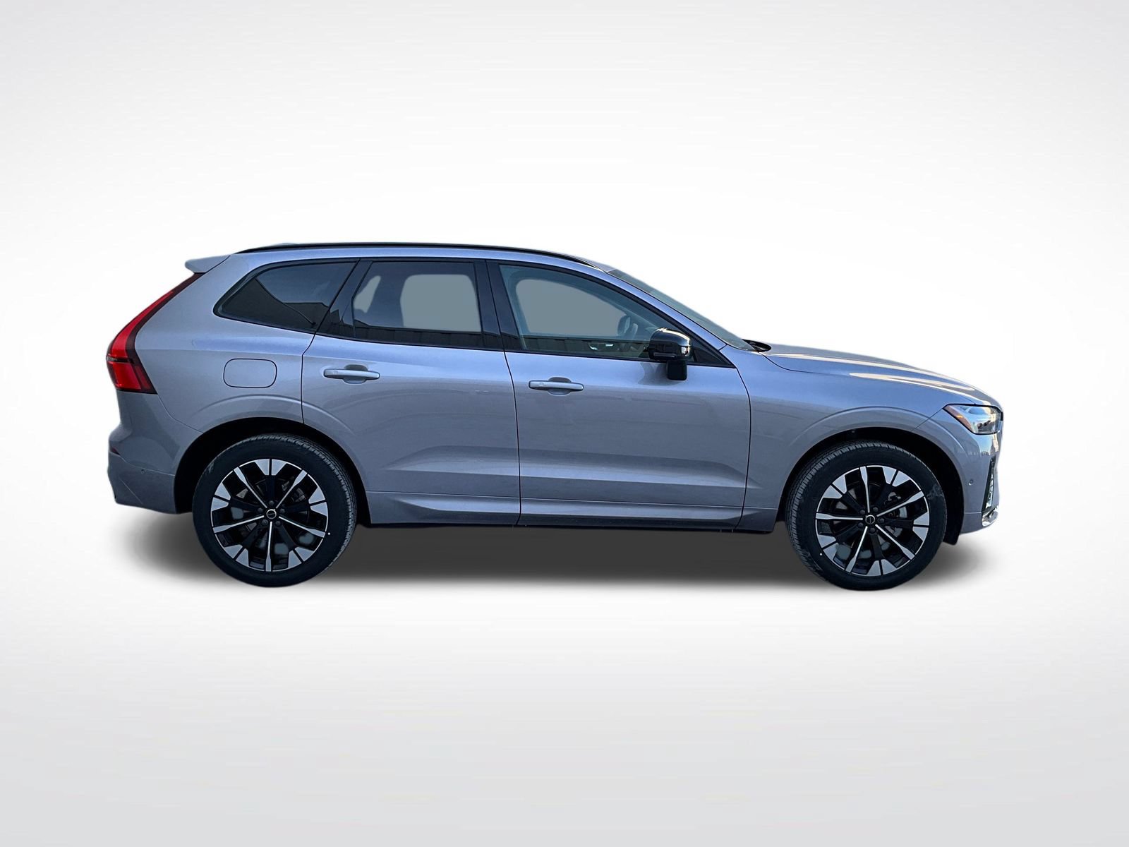 New 2026 Volvo XC60 B5 Plus w/ Protection Package Premier AWD/4WD image 6