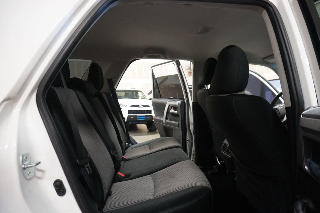 Used 2019 Toyota 4Runner SR5 Premium image 9